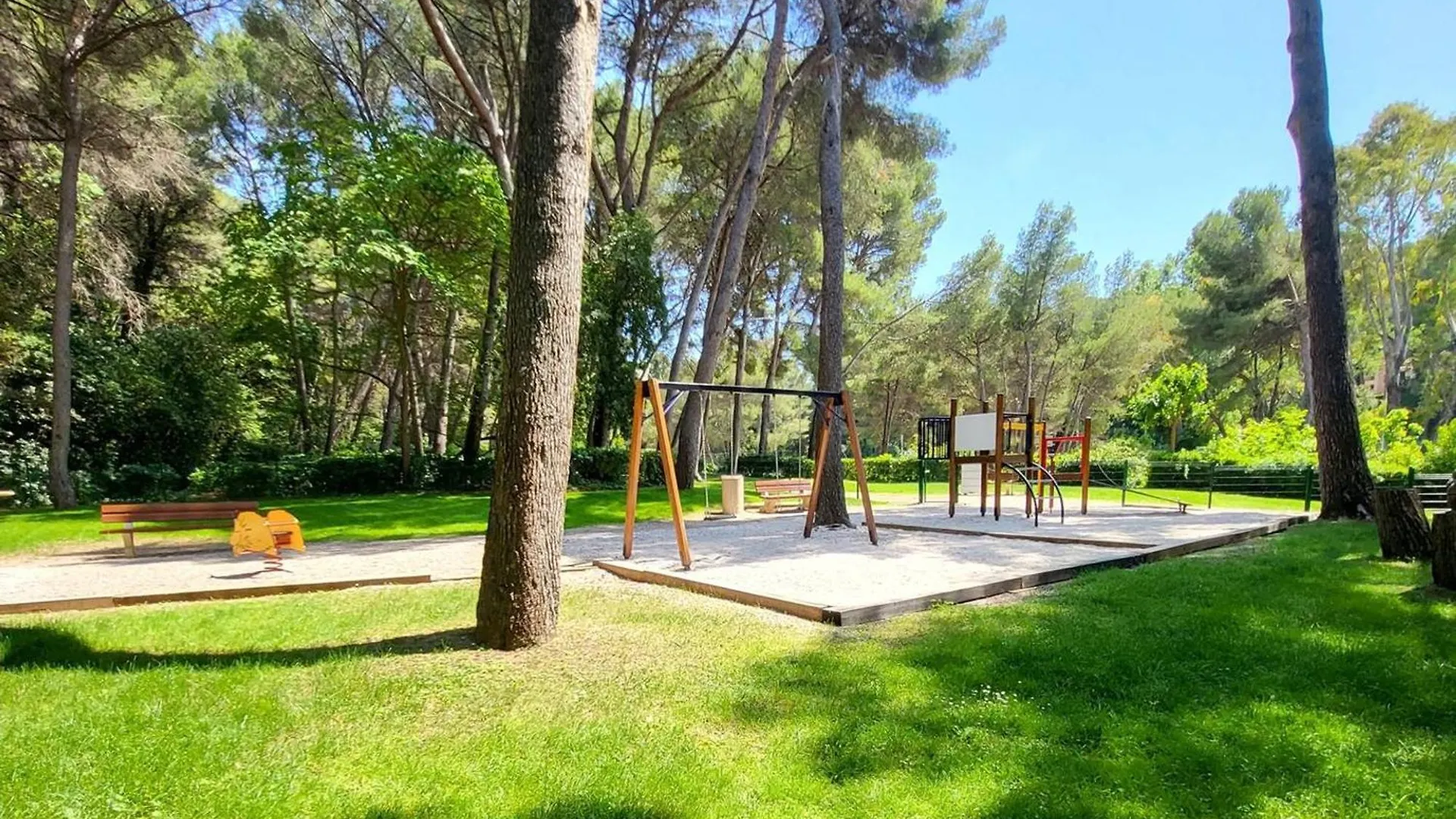 Appartement T2 Climatise - Wi-Fi - Parking - Piscine - Tennis - 200M Plages & Commerces - Fr-1-316-322 Six-Fours-les-Plages